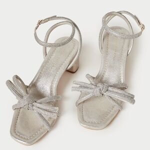 Loeffler Randall Mikel Cappuccino Bow Mid−Heel Sandal